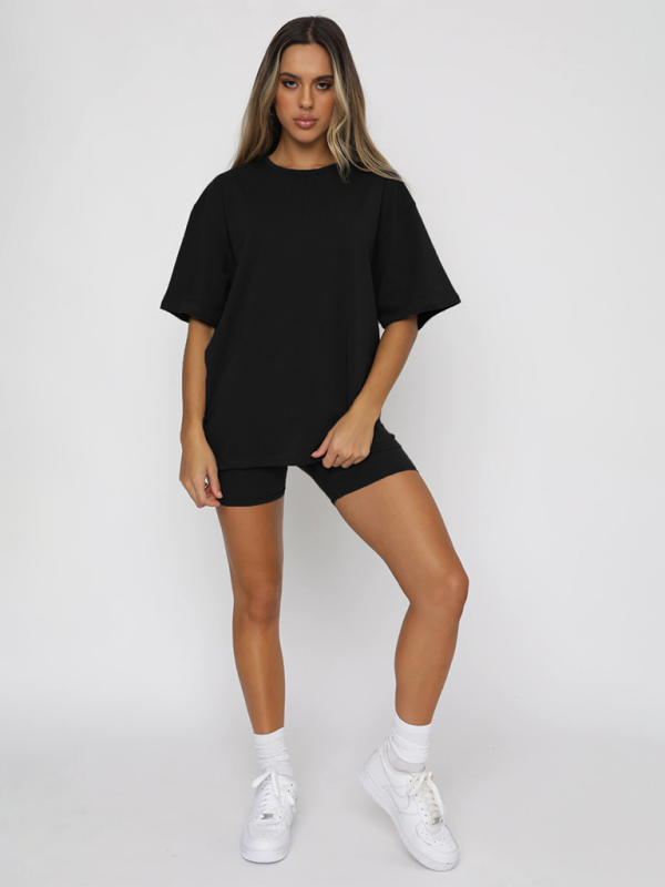 Women's casual short-sleeved top with shorts