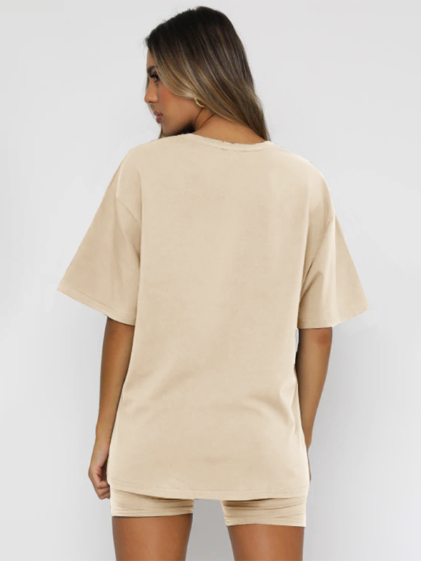 Women's casual short-sleeved top with shorts