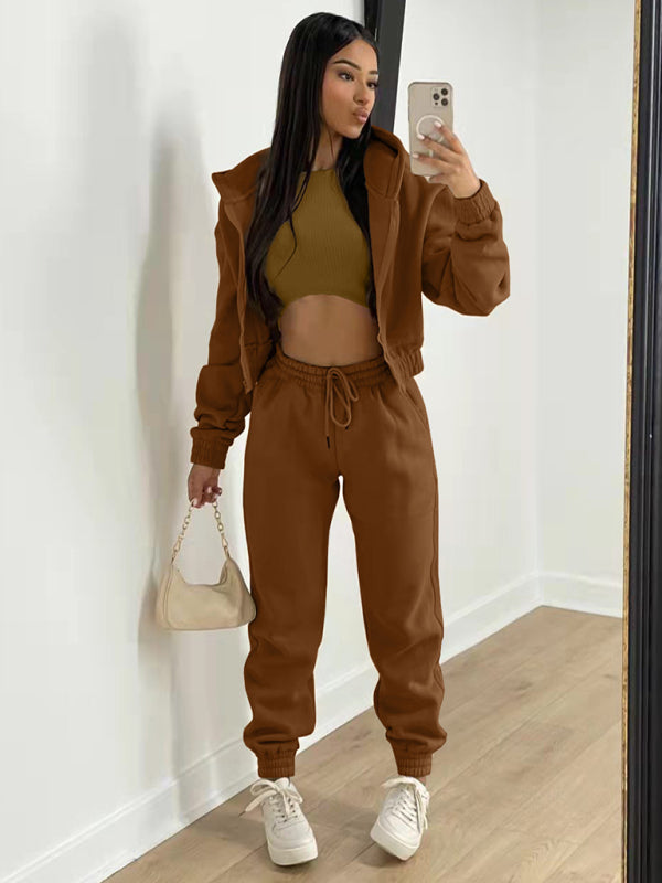 Casual three-piece Joggers hoodie & top.