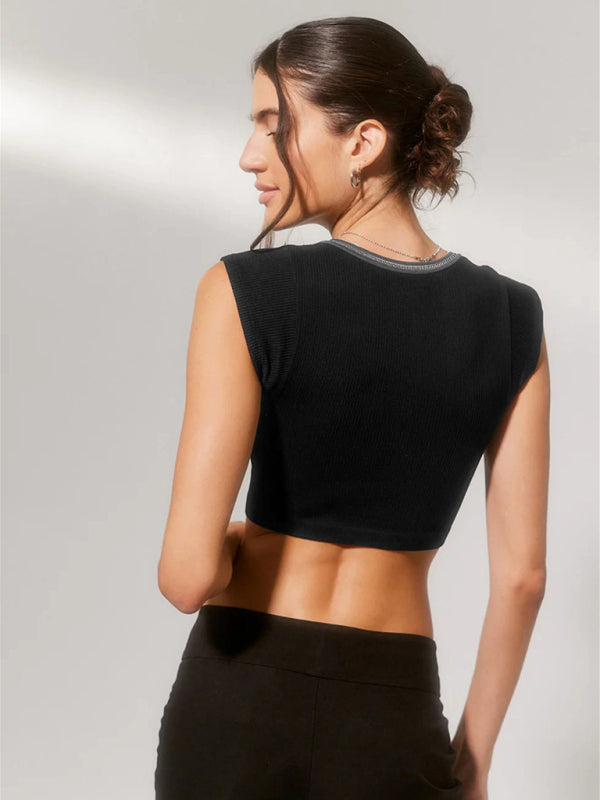 V-neckline Cropped Tee - Serenity Land fashion