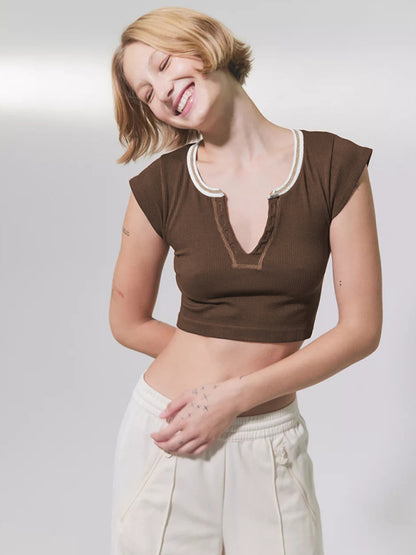 V-neckline Cropped Tee - Serenity Land fashion