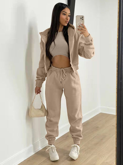 Casual three-piece Joggers hoodie & top.